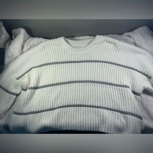 moon & madison White and Gray Sweater
